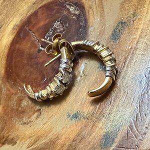 Elegant 14k gold Earrings